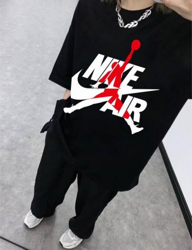 nike X Air Jordan 耐克联名Aj飞人乔丹圆领短袖半袖T恤 面料采用260克纯棉双纱食毛面料 双线二本针压线 久洗不变形 原版定制三标 高端进口印
