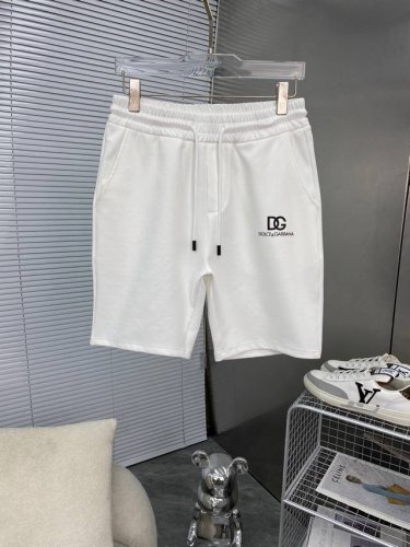 dg杜嘉班纳 新款来袭 2025春夏新款休闲裤短裤，进口高密度定制面料，舒适柔软亲肤，笔挺不易起皱，简单明了，超级百搭上身效果超级棒时尚百搭，笔挺有型，衣橱必备