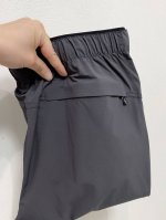 开春新品 始祖鸟 户外防风透气春夏男士软壳裤！无缝设计 高热度鸟家户外机能风3D立体修身裁剪，高定户外机能面料 抗撕裂效果很强悍舒适感真心没话说 男子软壳长裤