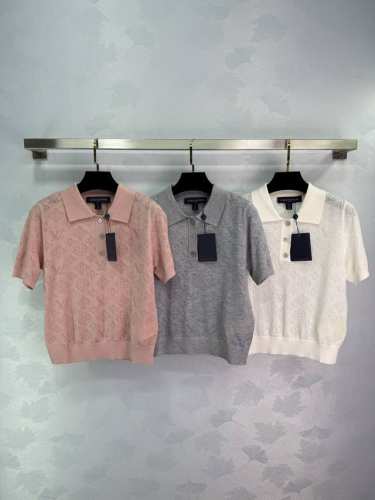 Lou*2025新款时尚Polo领满老花镂空提花断袖出货 3色 S M L码。 P180