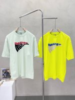 Moncler蒙口独家专供新款原单男士休闲短袖 高端定制 高端版本 时尚百搭爆款进口面料 手感超柔软细腻 穿着亲肤舒适 高端精品 代工厂p精细做工 上身非常赞