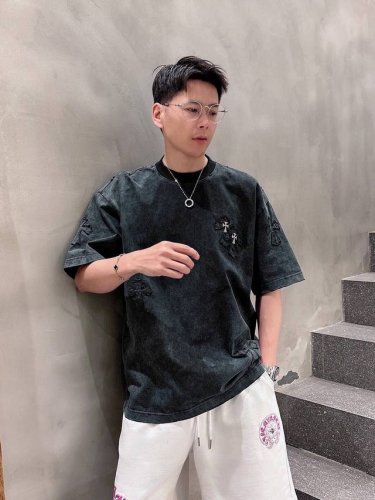 衣服 裤子 Chrome Hearte 克罗心 Ch 新款 十字架马蹄克罗心梵文 立体贴布秀工艺，水洗磨破，纯棉面料，同缸定染特种加粗32支双股1X1螺纹。.轻
