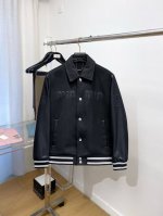 p380 Miumiu 缪缪 官网同款，提前发售！2025春季新款男士夹克外套，原单三标齐全高端版本！专柜定制记忆面料 透气舒适度高，细节无可挑剔，品牌元素设计