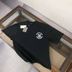 Balenciaga 巴黎世家 2025最新款泼墨涂鸦可乐短袖T恤～ 新款短袖～高版本重工艺设计～ 采用定织面料，质地柔软且具有良好的透气性，即便在炎炎夏日也能