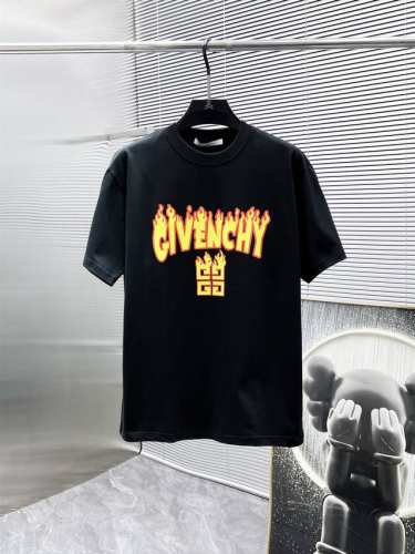 纪梵希 Givenchy 2025Ss新款 半袖 体恤 短袖 宽松版 圆领 T恤，高端版本！专柜定制面料 透气舒适度高，细节无可挑剔，品牌元素设计理念，体现高品