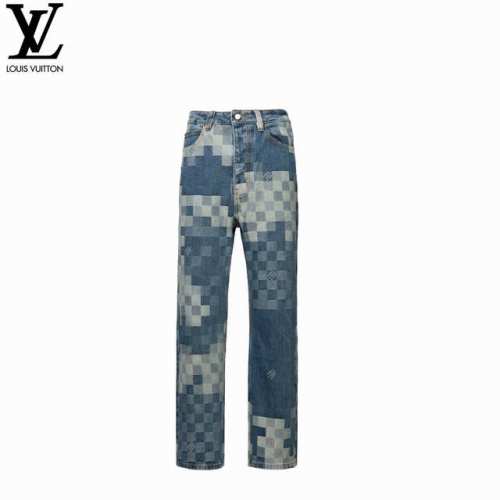 Louis Vuitton 路易威登24Ss马赛克棋盘格牛仔裤 王鹤棣参加星光大赏红毯的威尔士亲王格和品牌标志性元素棋盘格相结合的短款燕尾改良西装夹克，今年的新