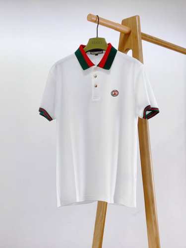 gucci 古驰 2025Ss春夏新品 休闲翻领短Tee。非常规面料裁剪缝制 , 甄选优质珠地网眼透气面料，凉爽舒适，结构稳定透气。胸前撞色Gg刺绣标识，刻字五