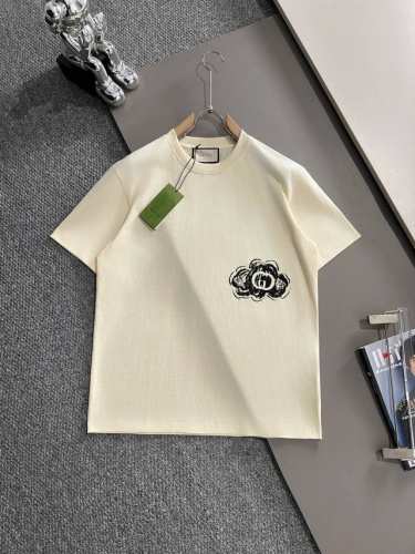 上新款号：G754 Gucci 古驰 2025新款 涂鸦双G字母Logo印花男女同款 短袖T恤 定制260克100％双纱纯棉面料 定染32支双股螺纹 领标吊牌主