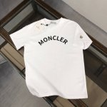moncler 蒙口 新款男士圆领短袖 情侣T恤 春夏新品 高品质 时尚百搭潮款 定制进口面料 穿着舒适 透气 时尚不失个性 上身休闲随性 帅气有型 彰显大牌气