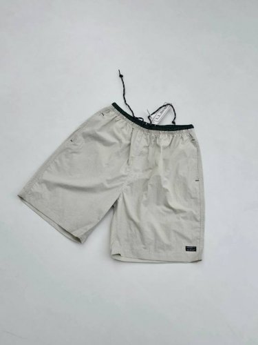 最高版本L.L.Bean 25Ss Milo Pull 日系防水尼龙休闲宽松短裤 这款短裤的特色在于腰带的上端采用了配色拼接的醒目设计 面料使用了 高密度尼龙塔