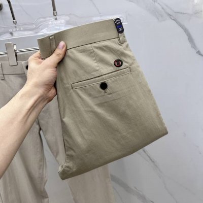 gucci 古驰 2025春夏新品休闲裤西裤，官网同步发售，裤身工艺设计，进口客供辅料、面料定制，代工厂P出品免检！每个细节做到极致，原版五金配件，潮范十足、上