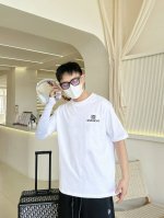 纪梵希 三标齐全。 2025夏季新款最新品短袖，专柜同步有售，原单狠货，时尚进口原版科技面料，上身舒适透气，原版定制五金辅料，上身帅气有型，三标齐全，推荐款，档
