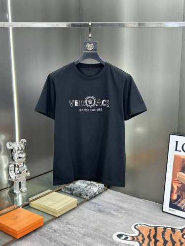 范思哲 胖哥哥福利可以穿到220斤 最新半袖T恤 精选Zp定织定染高密度丝光棉面料，布纹清晰 手感柔软舒适 原版工艺 合身版型 码数：M-6Xl