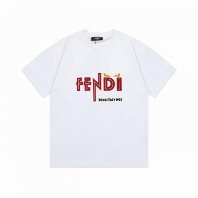 Fendi 芬迪 字母印花圆领纯棉百搭潮流短袖T恤男女同款 吊牌 领标 水洗唛 三标齐全 定织定染280克精梳棉面料 尺码：S-Xxl 颜色：黑色，白色