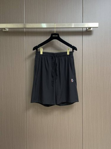 moncler 2025Ss 夏季男士休闲五分短裤 抽绳松紧腰带 舒适透气 拥有柔软细腻的特性舒爽透气 上身效果非常棒究极百搭 随时随地随心所欲的搭配打造多变造