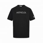 Moncler 蒙口 25Ss 切割字母印花短袖 轻奢主义 男女日常通勤穿搭必备单品 正确版本 随意对比 详细特征 260克100% 纯棉双纱汗布面料 面部无尘