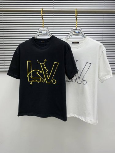 Ss驴家纯棉最新面料 最高版本 版胸前Lv植绒经典标识图案Logo时尚简约潮流短袖，最顶级的品质专柜原单短袖，顶级制作工艺进口面料，专柜款独特设计，采用进口高端