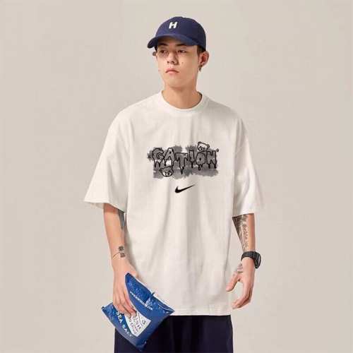 260G重磅纯棉 耐克 Nike 涂鸦线条画小熊 休闲宽松短袖T恤 男女同款 情侣款 面料工艺 1.260G重磅纯棉 100%棉 恰到好处的克重 上身有型不显轻