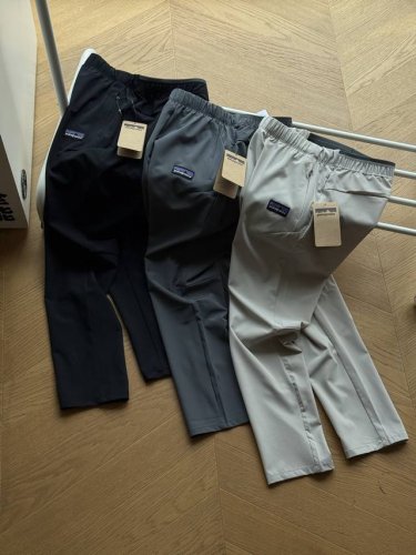 patagonia 巴塔哥尼亚25Ss 激光打孔透气轻量化户外长裤 黑色 灰色 米白 M~3Xl 轻量化超轻四面弹面料，激光打孔，两侧隐藏式斜拉链口袋，3D立体