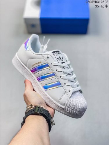 免修版本阿迪达斯 Adidas Superstar 2025年新款鞋子 蛇年新款经典贝壳头系列 新款休闲板鞋潮流男女士运动鞋 。鞋面柔软皮革拼接材质 标志性的贝