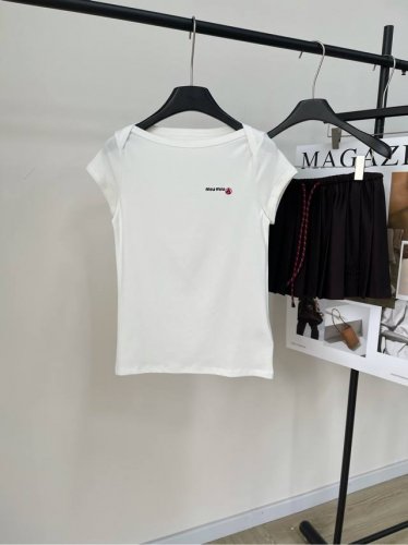 P160 M白色小帆船刺绣常规T 面料：弹力棉 颜色：白色 Miu*25Ss早春新款 Petit Bateau X Miu联名款T恤 高版出品！常规H直筒版型，