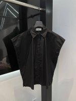max Mara 2025新款衬衫 定染纱线 轻薄款 夏天也不会闷热 品牌V字提花 简约大气的设计 经典版型 知性优雅## 3色3码Sml