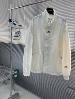 Balenciag 2025春夏新款立领外套 尺码：M-4Xl 版型：宽松版型 工艺： 前幅与袖口做硅胶工艺 潮流时尚