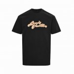 louis Vuitton 路易威登 25Ss 艺术字母Logo刺绣短袖 棉质平纹针织面料是一种由棉纤维制成的针织面料，面料具有良好的吸湿性和透气性，棉纤维的柔
