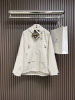 Arcteryx 始祖鸟 Alpha 第六代科技面料冲锋衣外套，乘风入境 直面而行！上身零负担！醉经典的Sq Hoody系列 真正的户外多样化功能性与颜值设计都