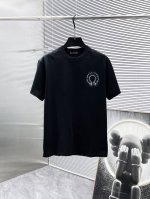 克罗心 Ch 2025新款 圆领 短袖 T恤 ，高端版本！专柜定制面料 透气舒适度高，细节无可挑剔，品牌元素设计理念，体现高品质。手感细腻柔软！呈现休闲裁剪，上