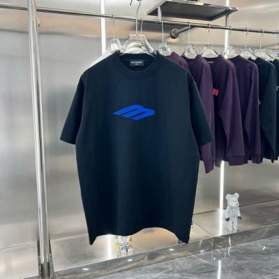 balsenciaga巴黎世家2025Ss新款蓝色印花情侣休闲短袖T恤 最高版本 定制面料290克双纱 进口胶浆印花 辅料 开模原版过鉴定领标100%真丝洗水标
