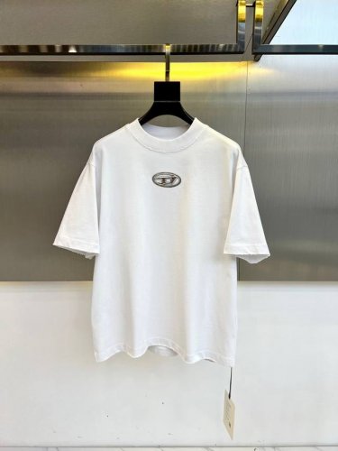 Diesel迪赛、2025春夏新品男士休闲圆领短袖T恤 ，220G纯棉面料，简单大气的款式，甄选优质100%纯棉，面料密度紧实久穿不易变形，微弹力柔软有质感，上