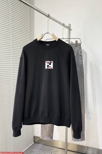 I894 F D芬迪官网 新款字母印花双层重工字母图案不管是T桖还是卫衣都是每年的爆款单品 前幅大面积印花采用大康丽数码印花机直喷 成本极高 经过多次的调试打版