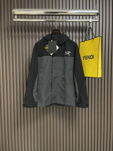 Arcteryx 始祖鸟 Beta Lightweight 拼接连帽 户外远足 防水防风轻量 冲锋衣外套，原版定制外层Gore-Txe面料，，防水防风，原版一致
