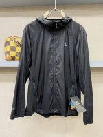 Kaias 2025春夏经典防晒外套，面料超软面料帅酷爆款薄夹克外套。时尚都市百搭款款，夏季必备神器，速干衣，水洗后快速脱水干爽，上身透气而且时尚靓丽，特供面料