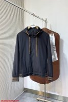 L294 Zs杰尼亚 2025春季新款夹克外套，秀场新品品相非常完美，舒适保暖，三标齐全色泽饱满诱人，非常出彩的设计，轻松将时髦感进阶，做工极为考究严谨，走线工