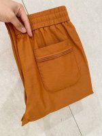 Diro 男士精品休闲裤 顶级面料休闲裤，最新款上身版型无敌正！ 绝对可以闭眼收的一款 此款裤子非常百搭，弹力腰围,日常上班 户外运动都可以穿着，是时尚休闲与户
