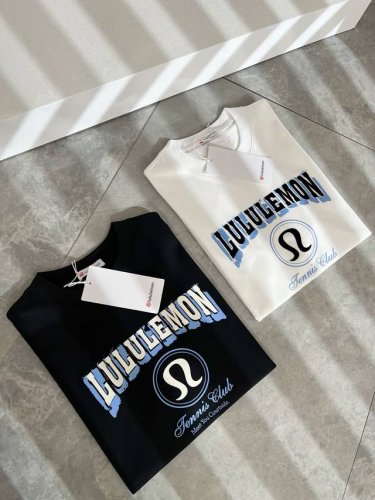 lululemon 露露乐蒙 2025春夏新款男女同款短袖T恤，意大利原厂订单渠道，极具个性高级风，标志Logo图案印花工艺设计！情侣款纯棉短袖T恤！！最新时尚