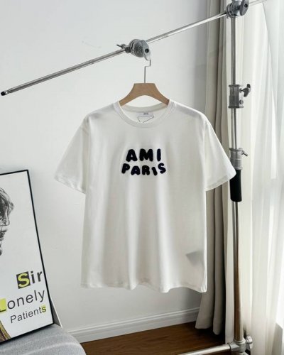 供 顶级复刻 Ami Paris 官网最新中爱心毛巾绣刺绣圆领T恤 Color：白红 蓝色 Size：M L Xl Xxl M L Xl Xxl 衣长 Cm 7