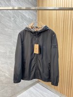 burberry 巴宝莉 2025春夏新品 三标齐全 冲锋衣薄款夹克外套 翻晒服 好货不用过多介绍 看细节 专柜码数：M-Xxxl 175 140上身L