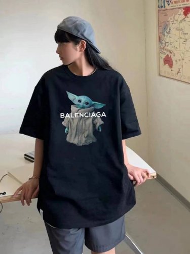 balenciaga 巴黎世家 25Ss 外星人印花短袖 高版本 重工 短袖T恤 顶级用料 限量发售！ 面料：250克 双纱双股用料 预缩定型 具有良好的吸汗性