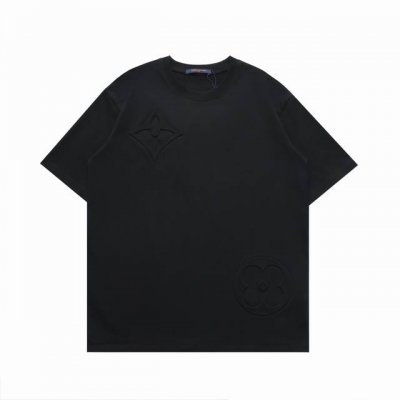 顶级复刻版本] 品名: Louis Vuitton Lv路易威登 新款大花压印浮雕Logo休闲圆领短袖T恤 款号：322 尺码：S-Xl 颜色：黑色 杏色 Lo