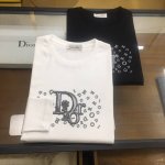 新品上市 P200 Dio..R 2025春季专柜新品 休闲长袖T恤 单穿打底 ，顶级贸易公司货，重磅高端尖品，意大利原产 品相完美一流！工艺Logo设计感超强