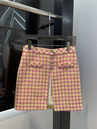 半裙 chane* 25Ss春夏新款 彩色编织外套+半裙套装丨独家高版出品 精致格子缝线设计 彩色编织贯穿撞色+彩色纽扣点缀 一整件美呆了 每一处都是小细节 超