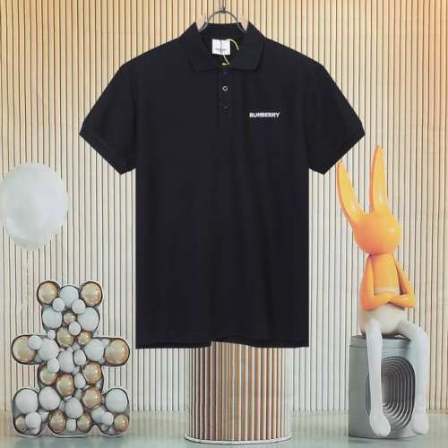 Burberry锁链刺绣Polo衫 面料选择：专柜定制面料 选用珠地网眼布棉质面料打造，表面分布细密的网眼结构，增强其透气性。棉纱原料保留了天然的亲肤性，通过精
