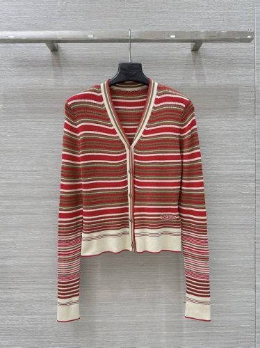 爆单推荐 原单品质 Fe 25春夏新品！夏日多巴胺配色彩色条纹！本季必入爆款！绝美小仙女白富美针织小开衫！减龄少女气质穿搭！瑞士机18针工艺，显瘦气质又美又仙！