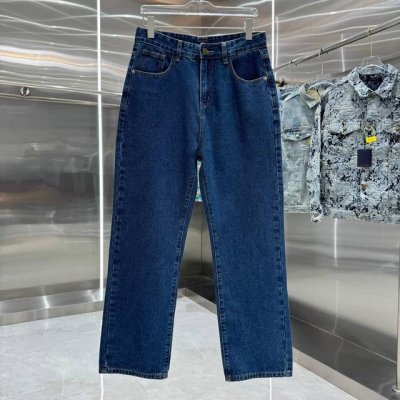 Louis Vuitton路易 威登 Lv 25新品 后口袋字母Logo牛仔裤！特定最新品牌皮标 重磅单品~私渠稀有臻品 客供五金辅料 进口客供定织牛仔棉布面料
