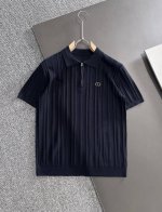 dior迪奥 25Ss新款针织短袖 超经典设计 简约没有任何多余累赘感 衣橱不可缺少的一件百搭单品 采用优质羊毛制作而成 穿身上超级舒适 前卫又实穿 精致完美工
