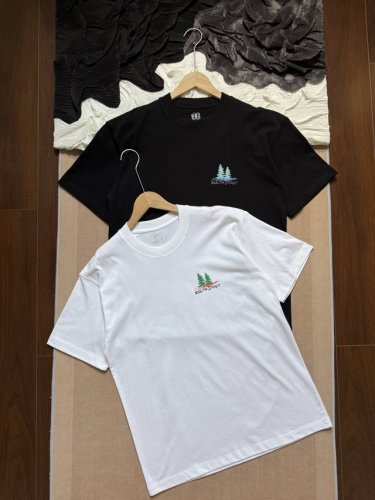 kolon Sport可隆 夏季小树印花 休闲圆领短袖T恤 男女同款 -面料采用260G纯棉面料，达到透而不露的黄金平衡点，完美规避透视尴尬，成衣尺寸稳定，多次