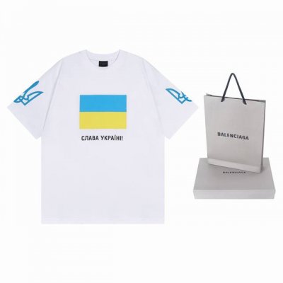 细节图 顶级版本.官网品质 Balenci*Ga 巴黎. 慈善新款.前后白墨直喷印花短袖T恤 砖柜同步.第一时间正品研制 欢印对比 面料采用巴黎Zp定织定染全棉